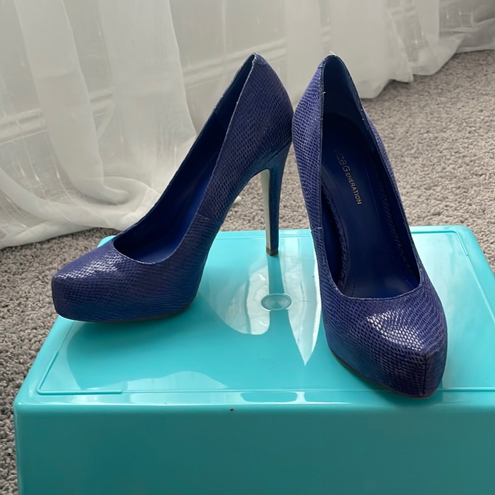 BCBGeneration Purple and Blue High Heel Pumps